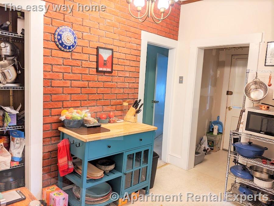 46 Newbury St, Davis Square