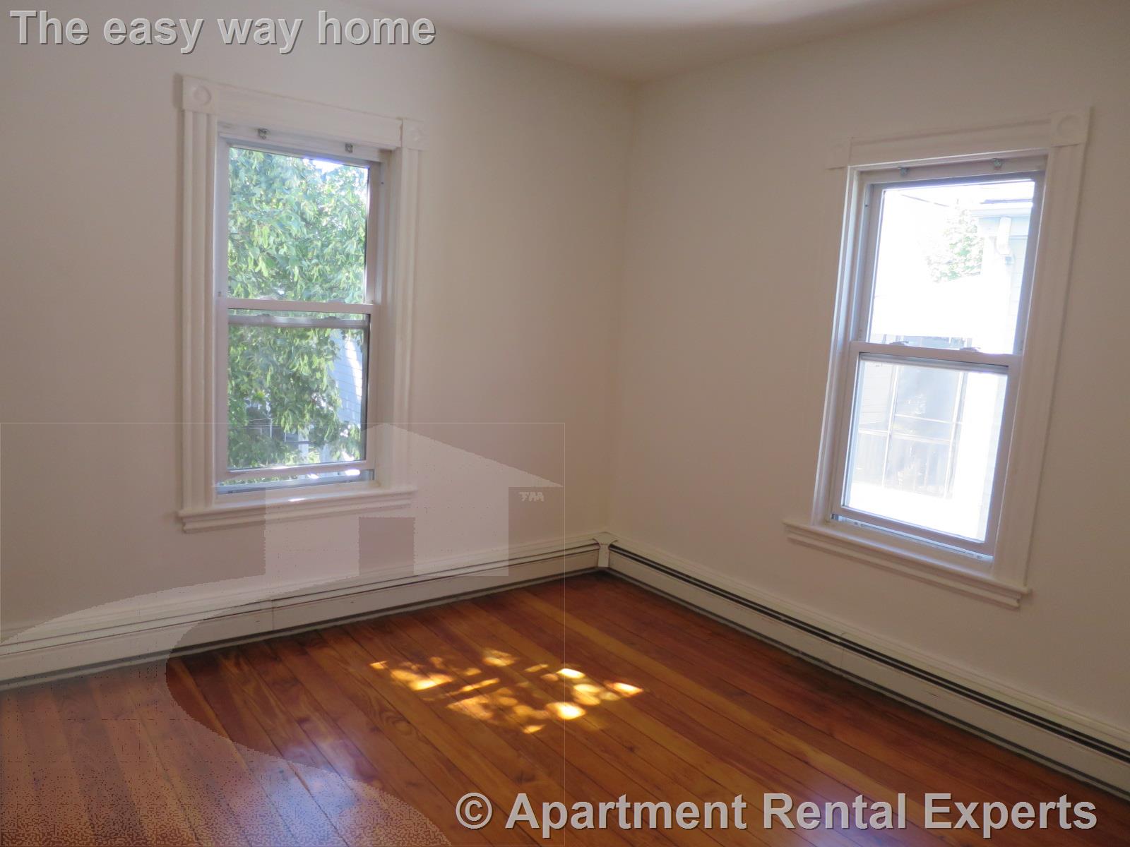 17 Charnwood Rd, Davis Square