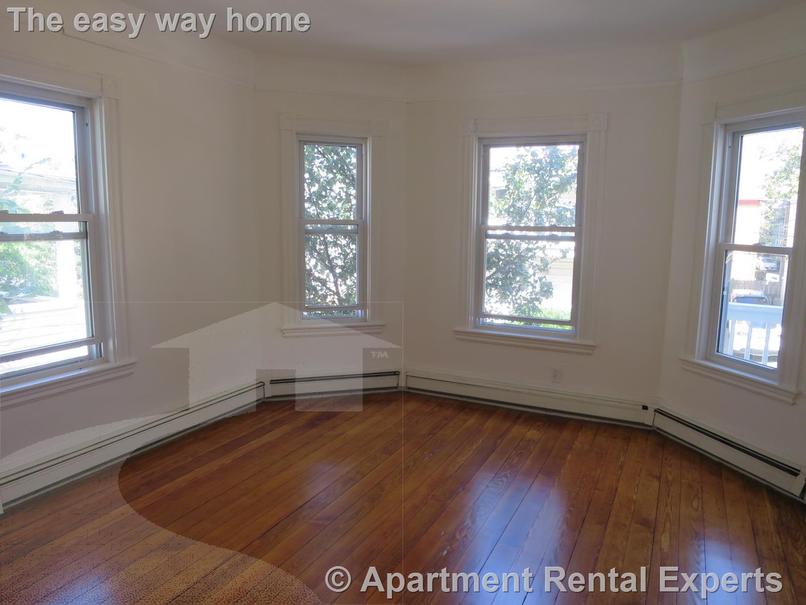 17 Charnwood Rd, Davis Square