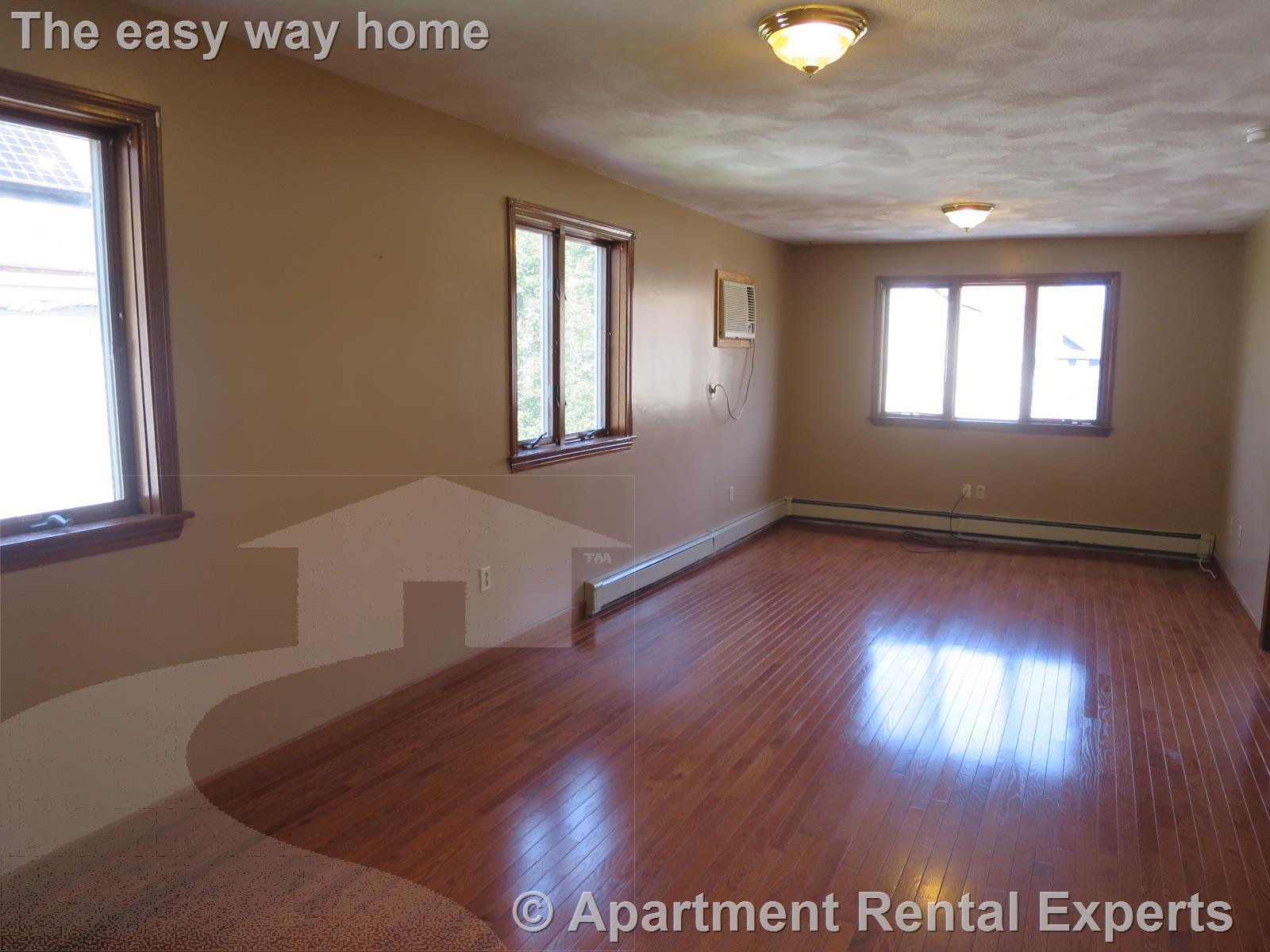 1 Winchester Pl, Tufts