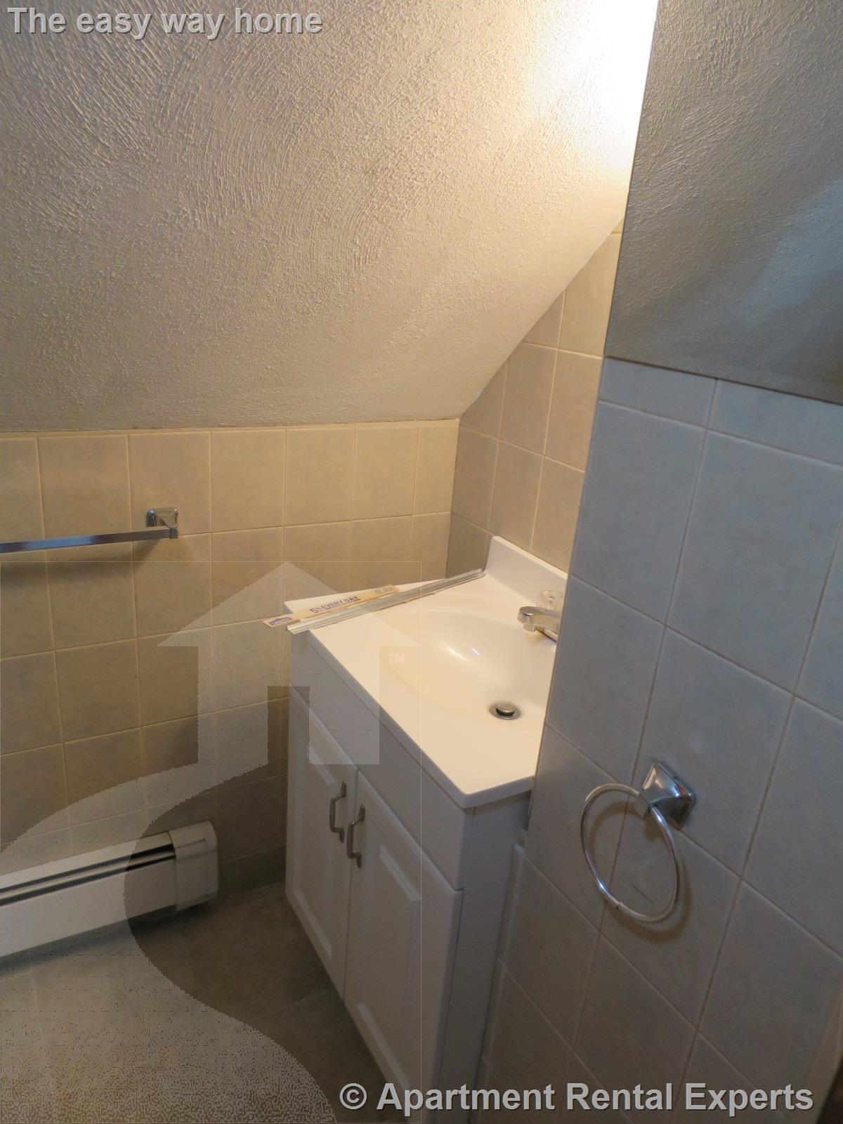 1 Winchester Pl, Tufts