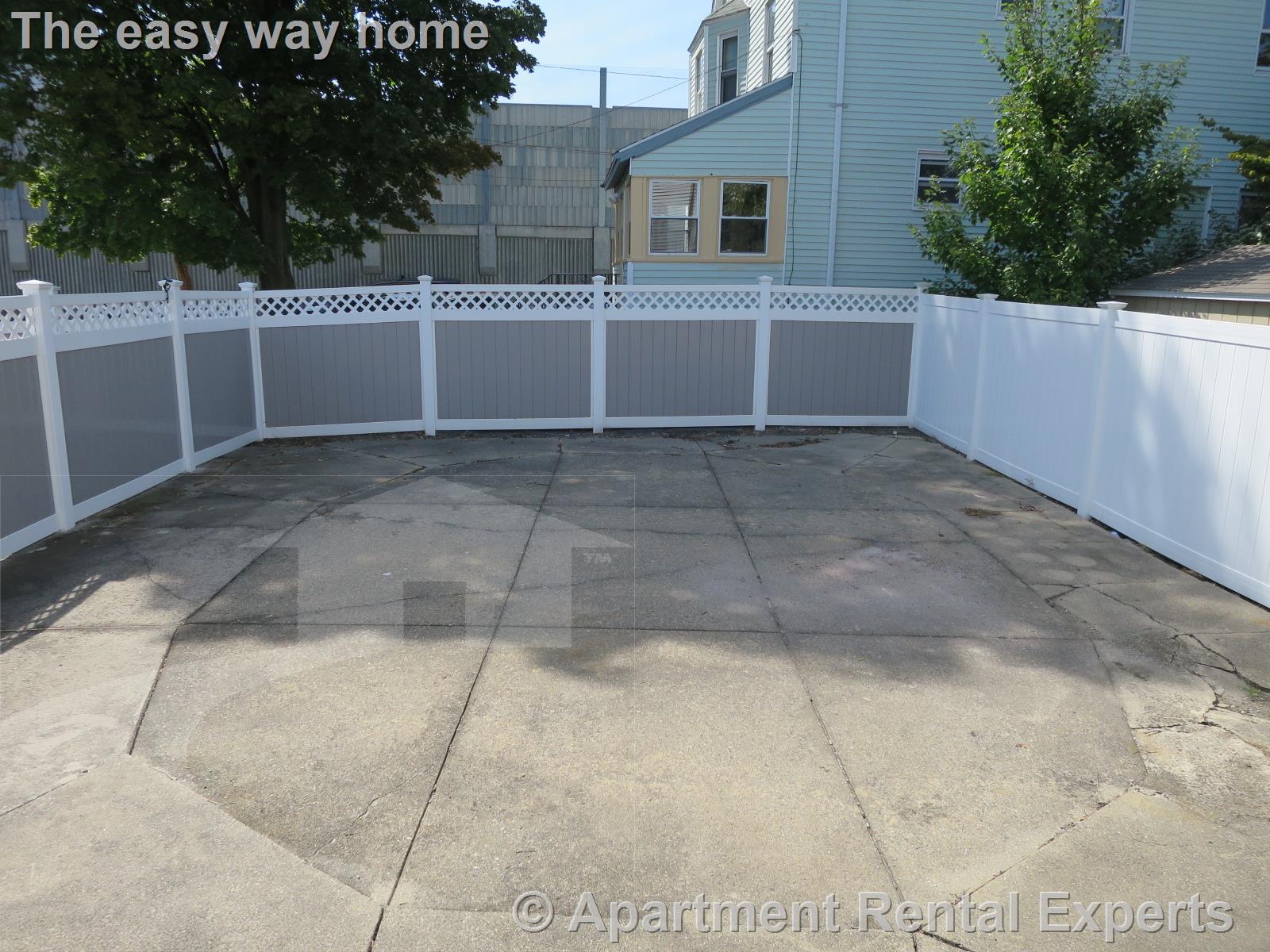 1 Winchester Pl, Tufts