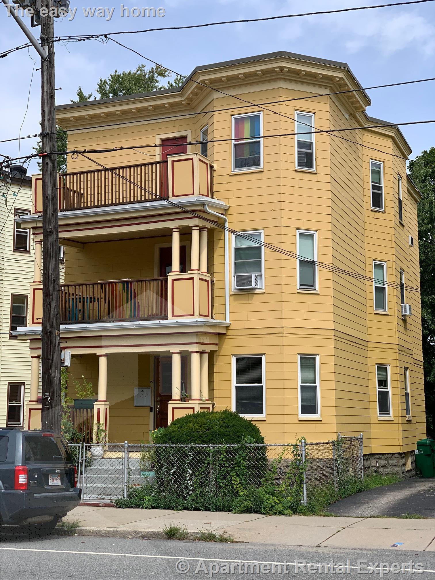 292 Boston Ave, Tufts