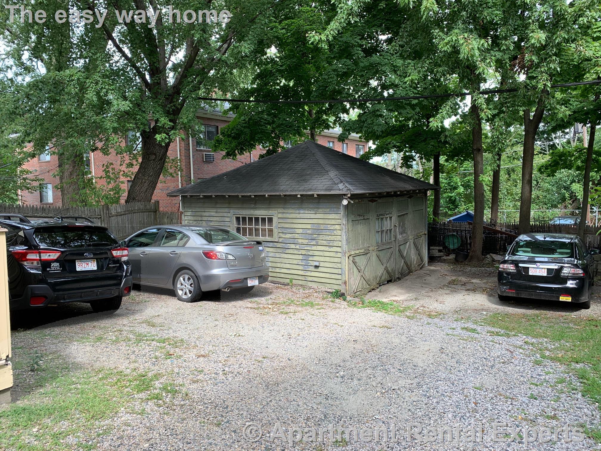 292 Boston Ave, Tufts