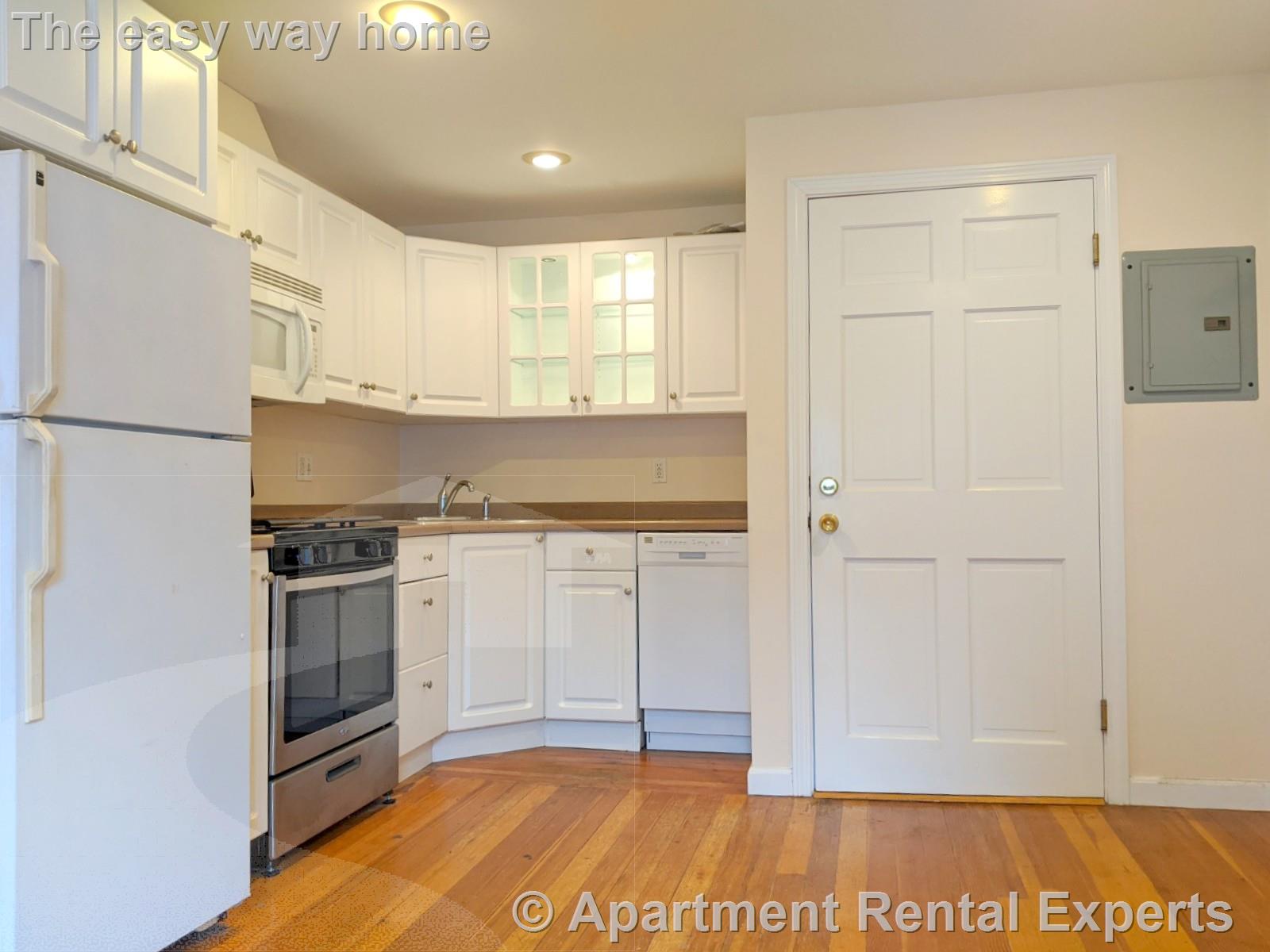 5 Locke St, Davis Square