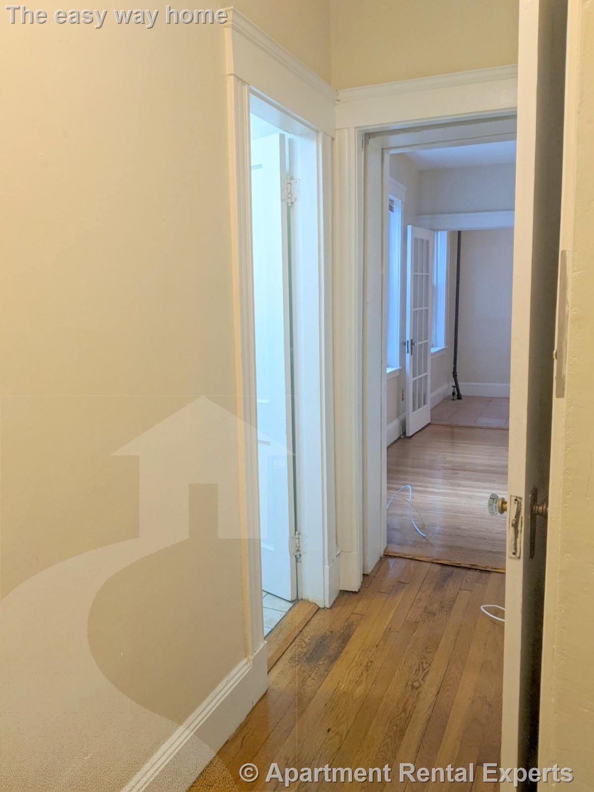 15 Linnaean St, Porter Square