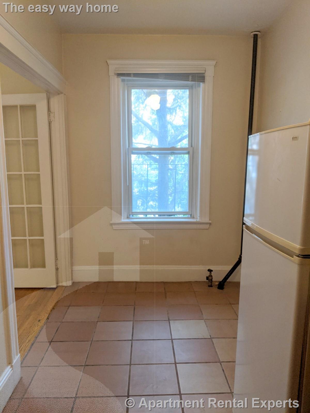 15 Linnaean St, Porter Square