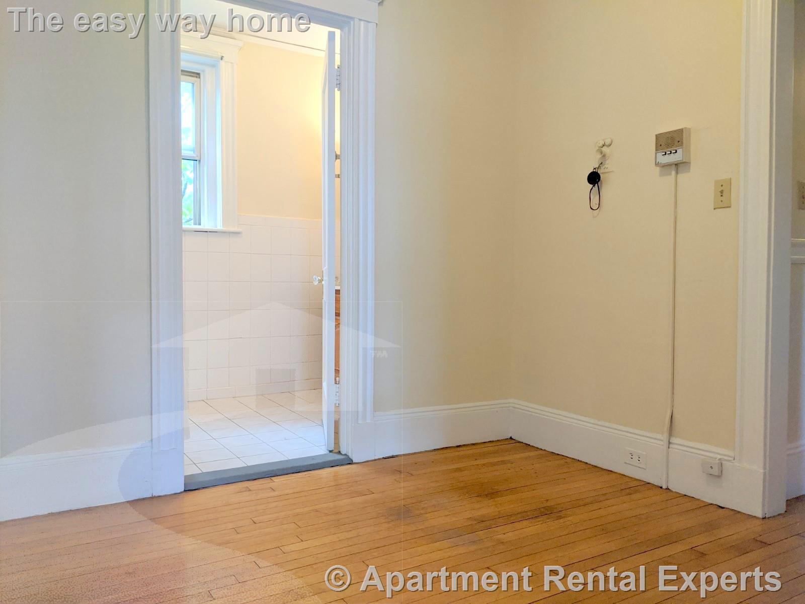 8 Craigie Cir, Harvard Square