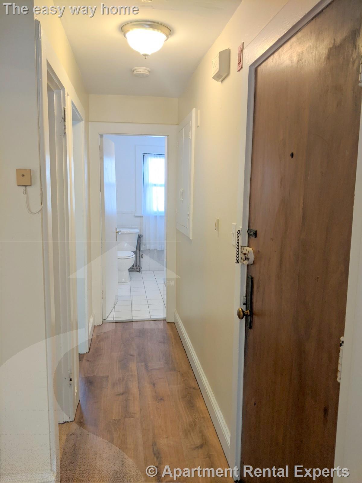 48 Bishop Allen Dr, Central Square