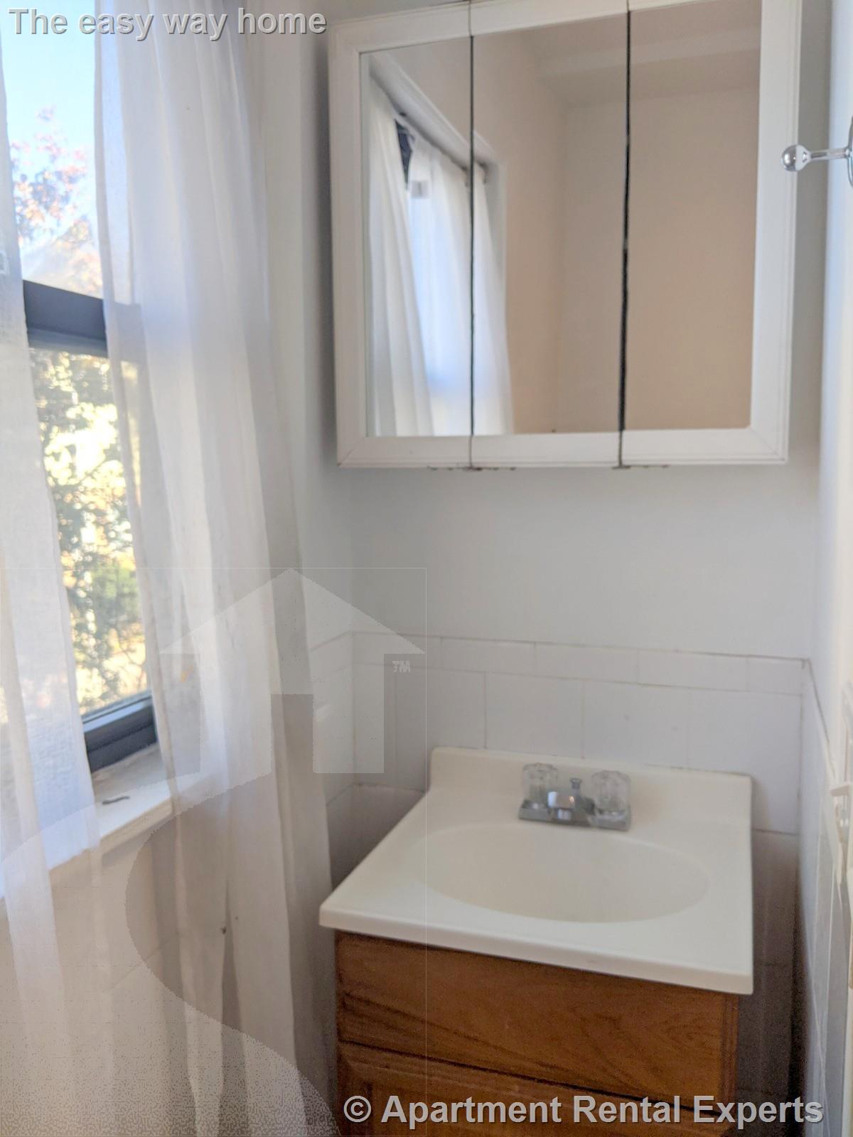 48 Bishop Allen Dr, Central Square