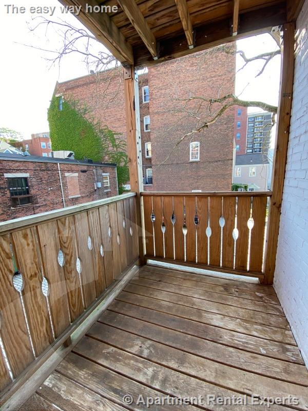 56 Hancock St, Central Square