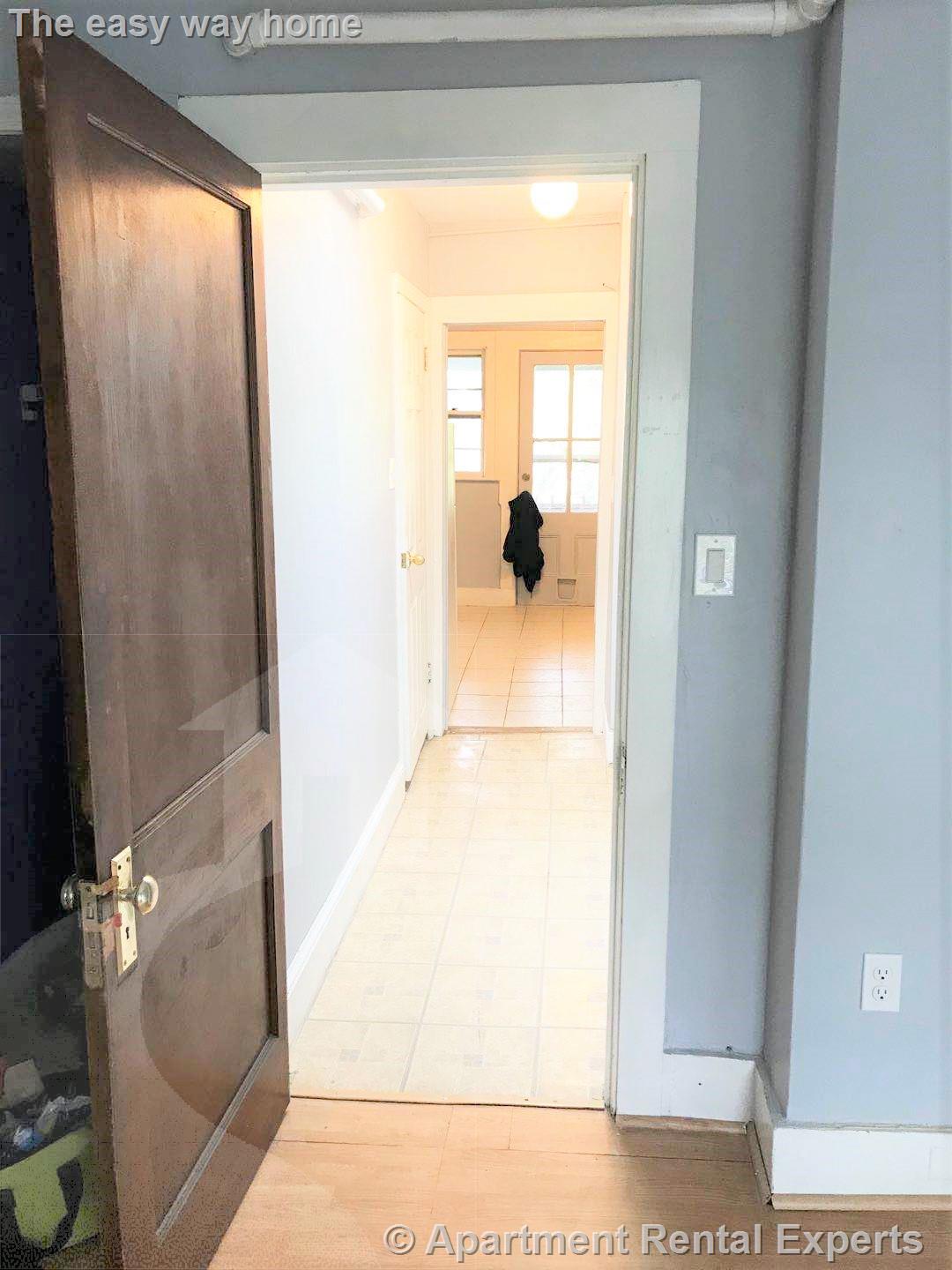 12 Evergreen Sq, Porter Square