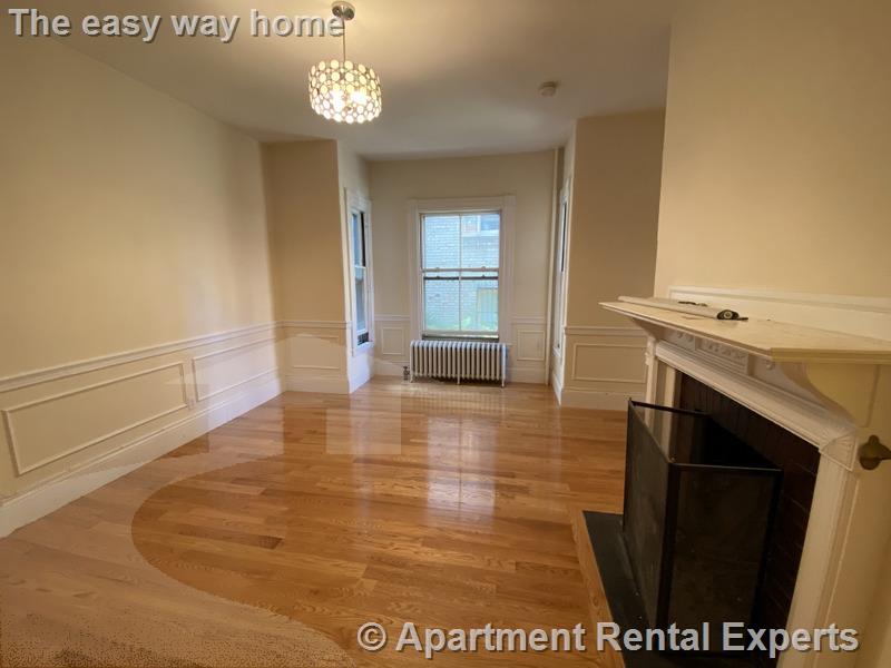 381 Harvard St, Harvard Square