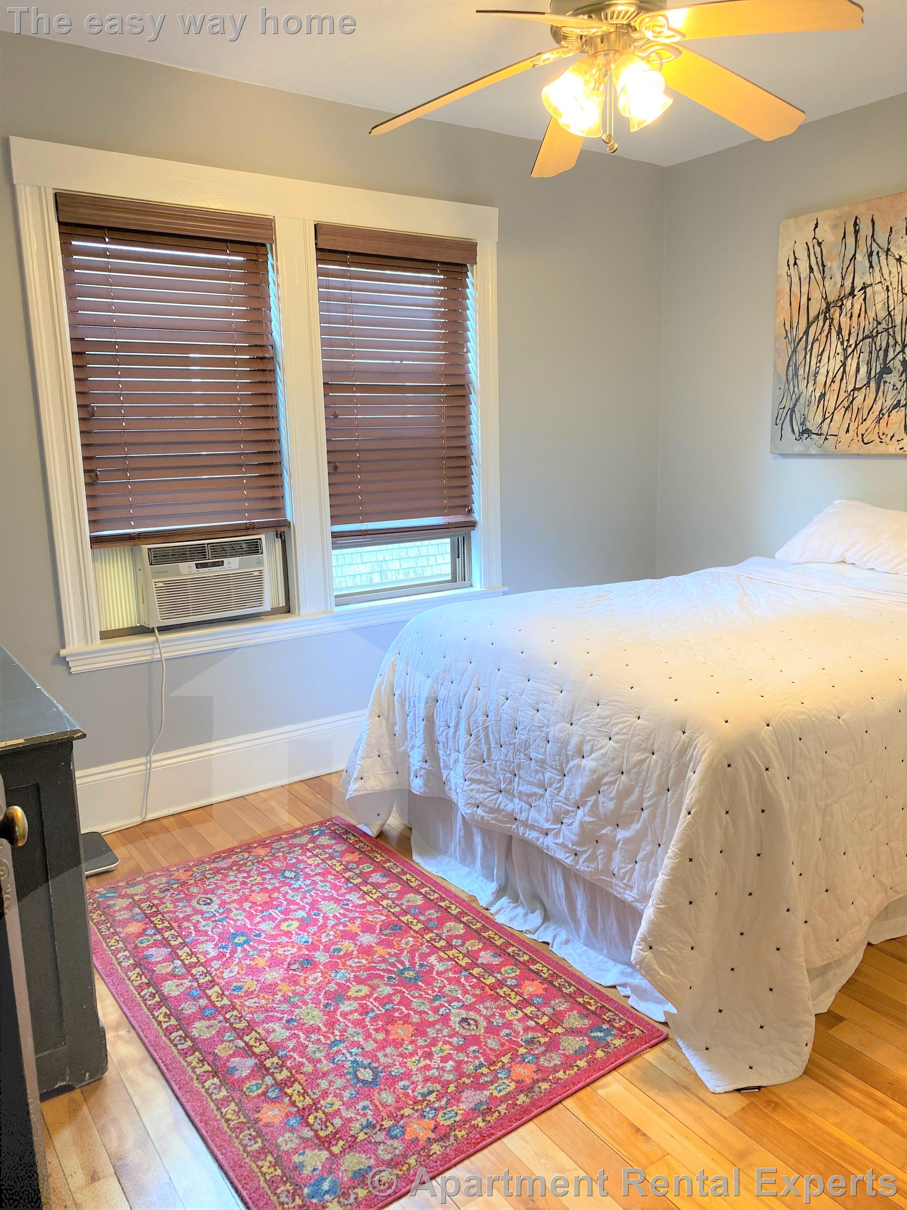 209 Boston Ave, Tufts