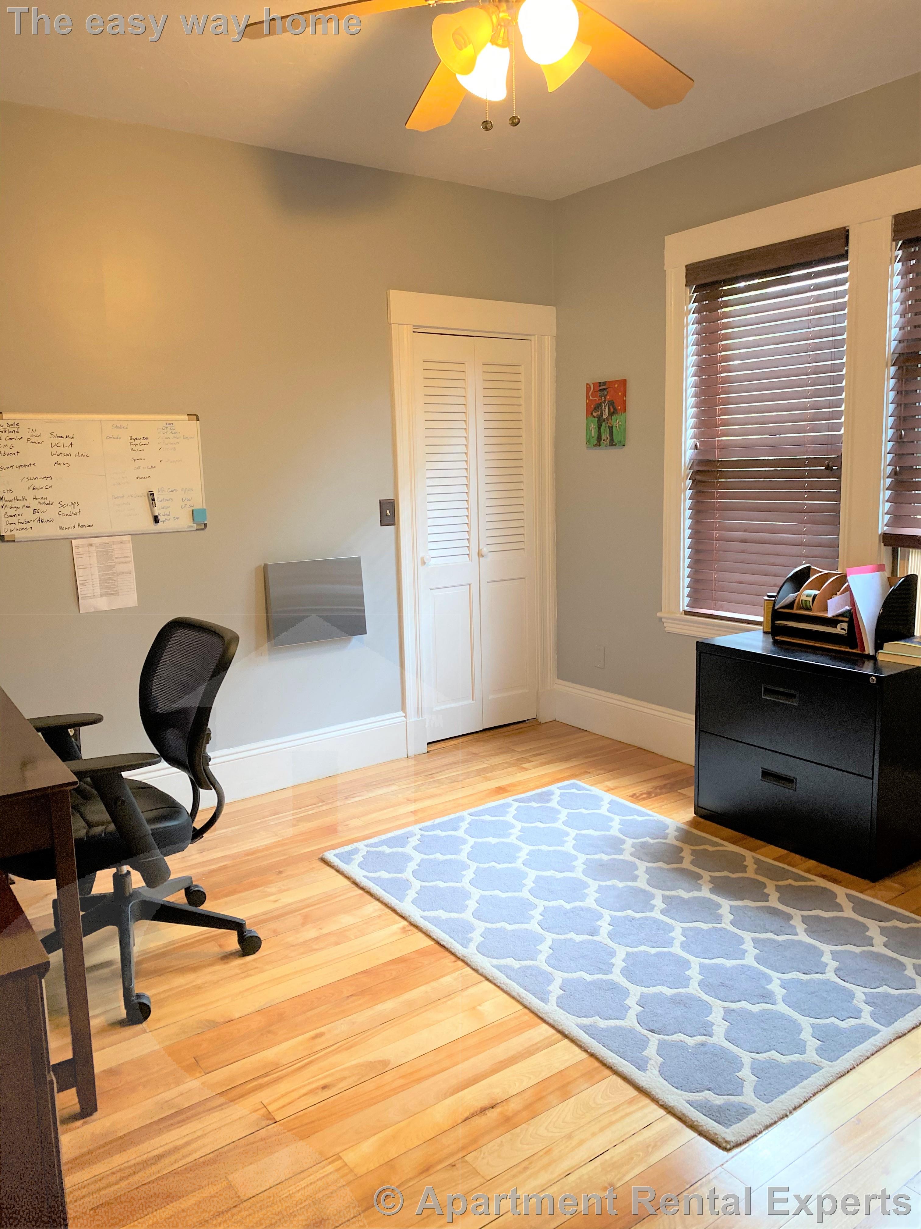 209 Boston Ave, Tufts