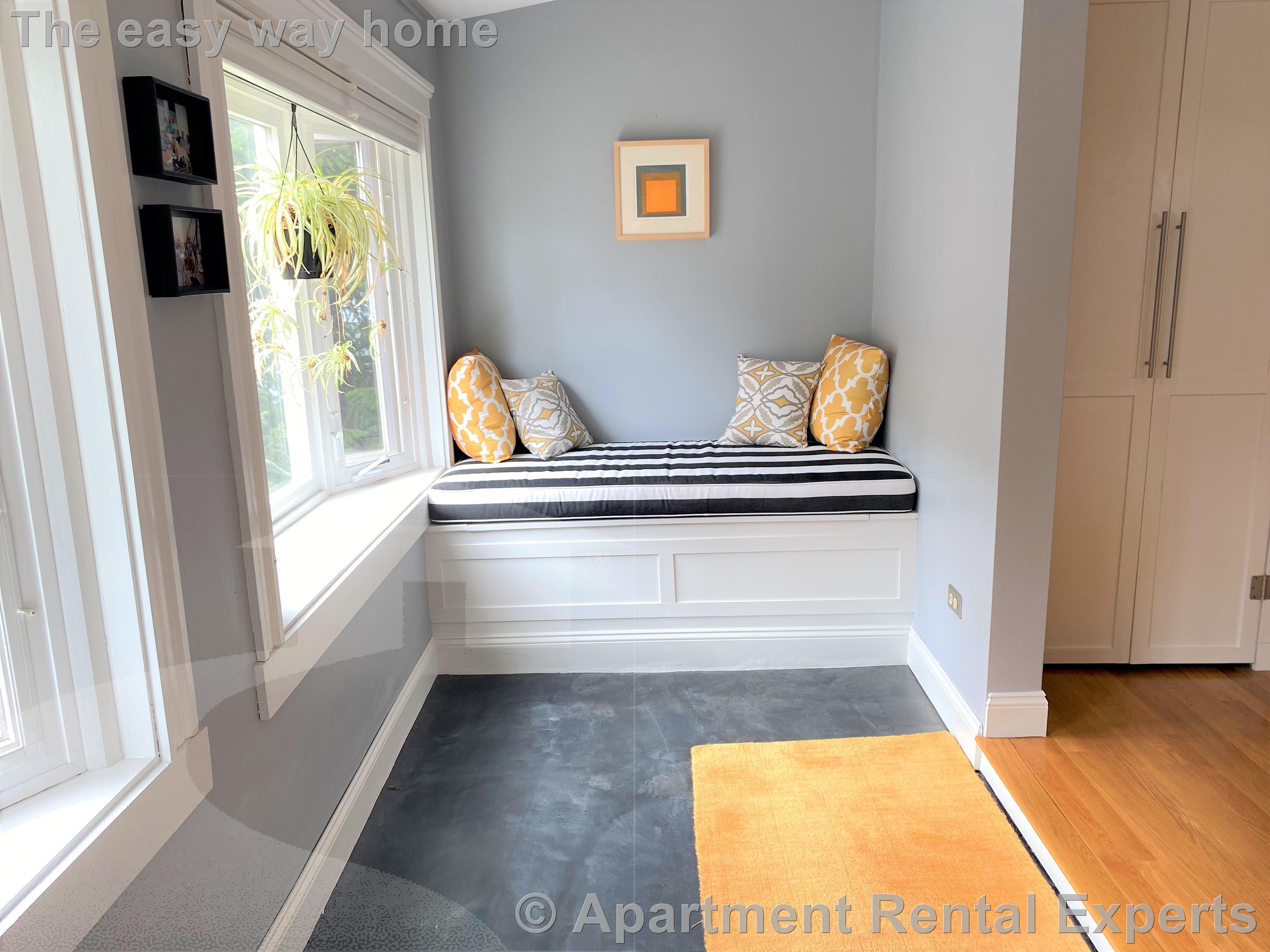 209 Boston Ave, Tufts