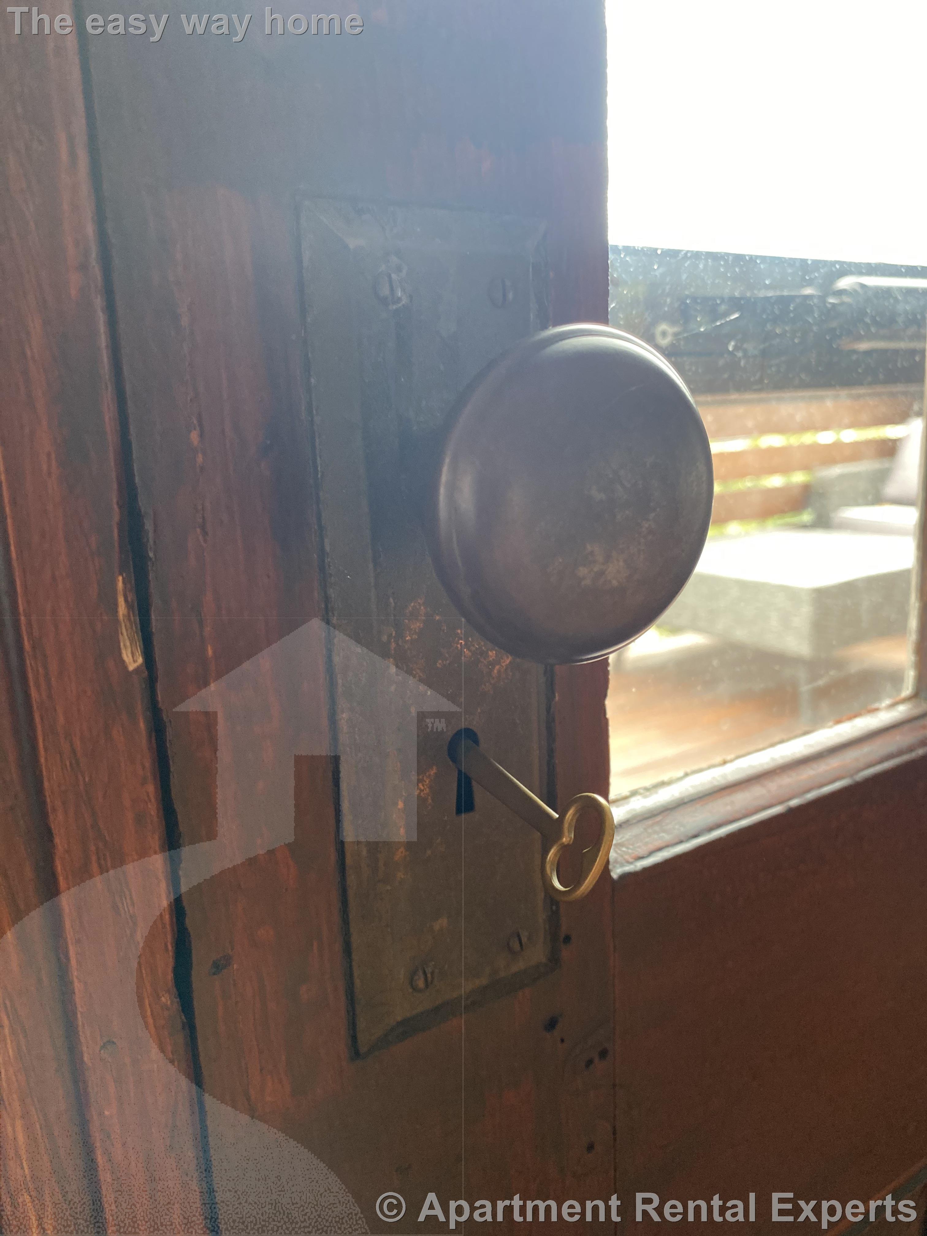 209 Boston Ave, Tufts