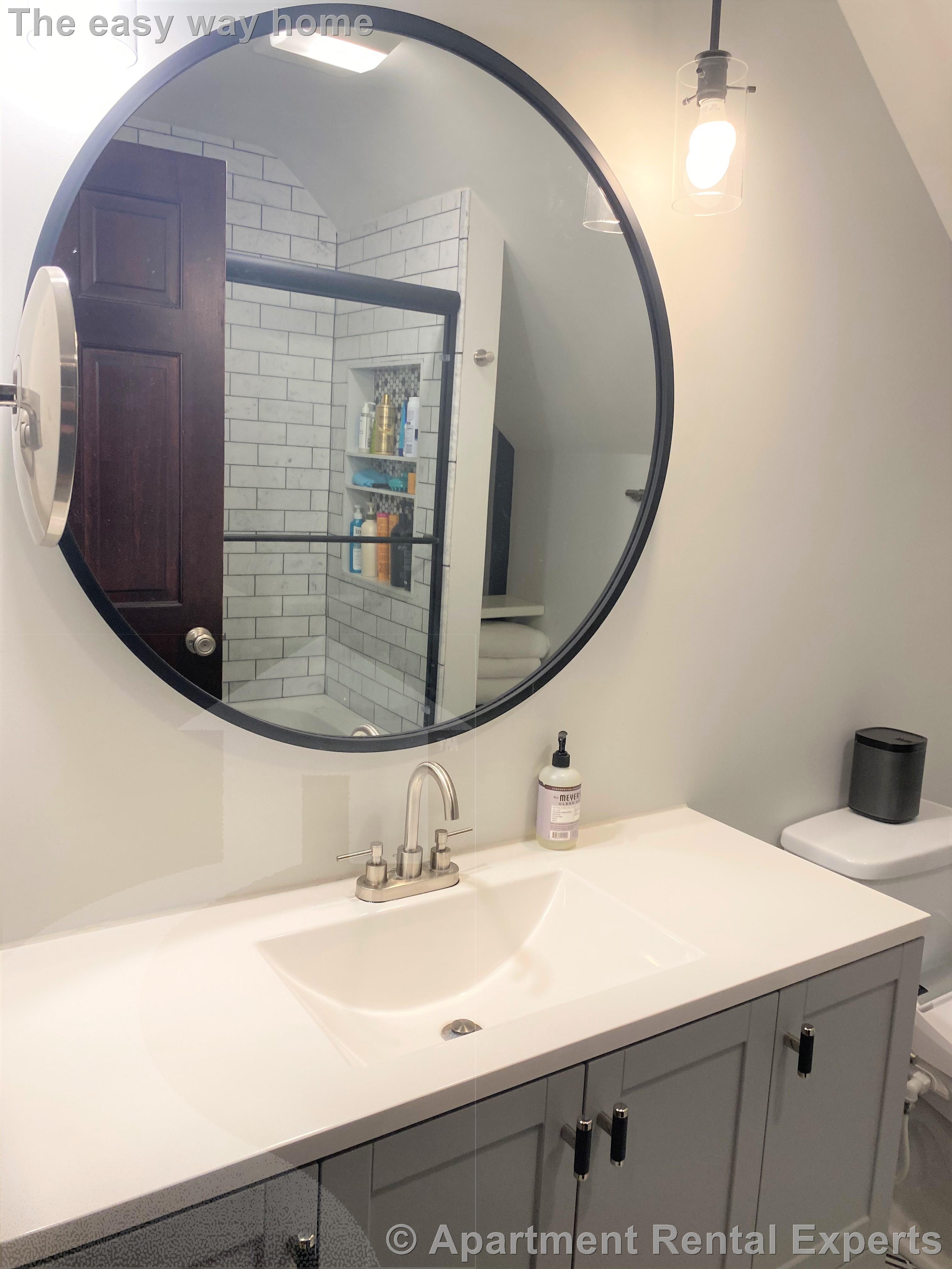 209 Boston Ave, Tufts