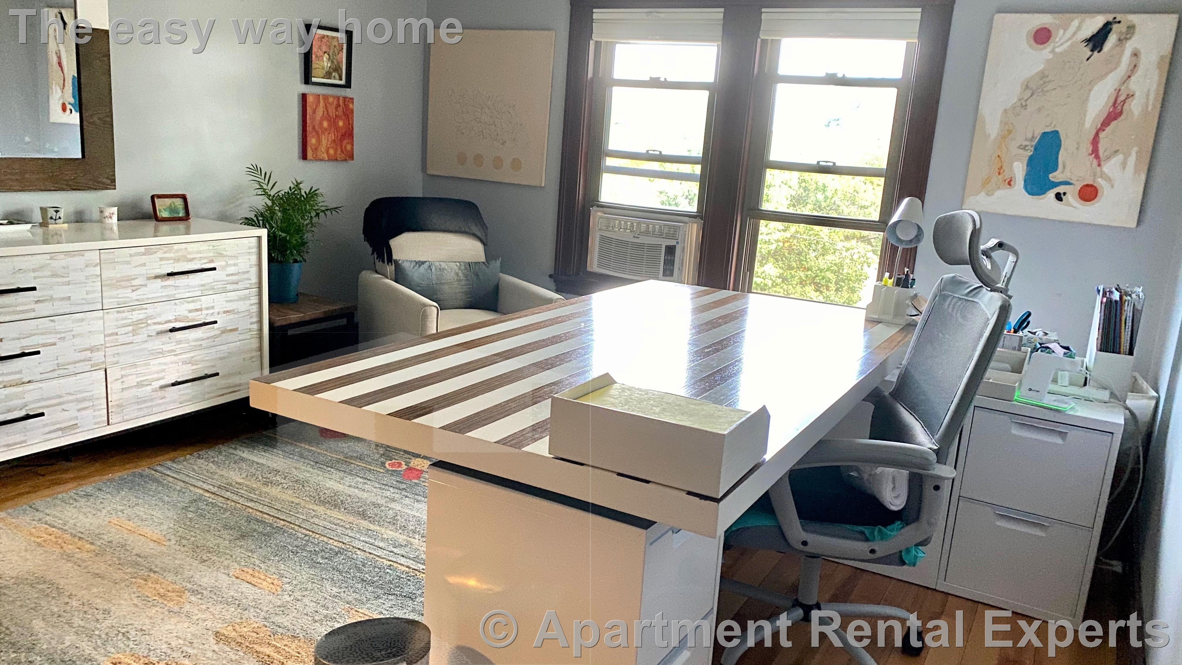 209 Boston Ave, Tufts