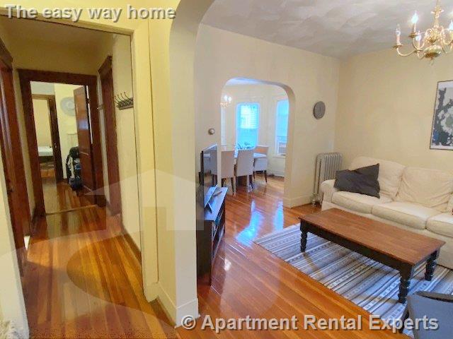 93 Grafton St, Arlington Center