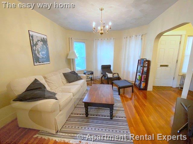 93 Grafton St, Arlington Center