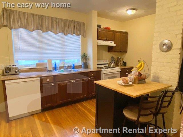 93 Grafton St, Arlington Center