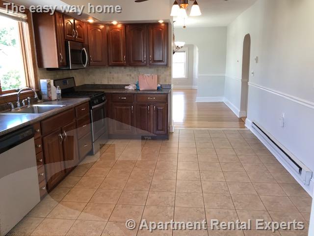 17-19 Burget Ave, Tufts