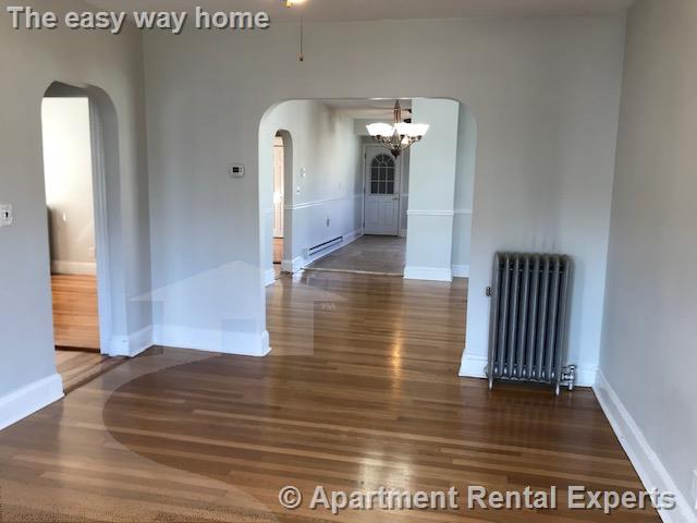 17-19 Burget Ave, Tufts