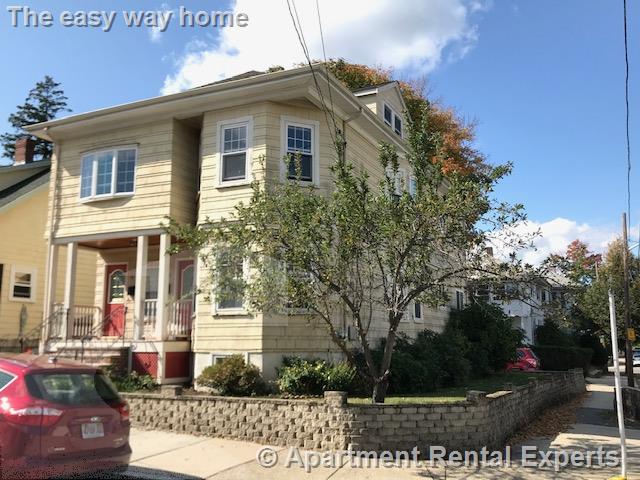 17-19 Burget Ave, Tufts