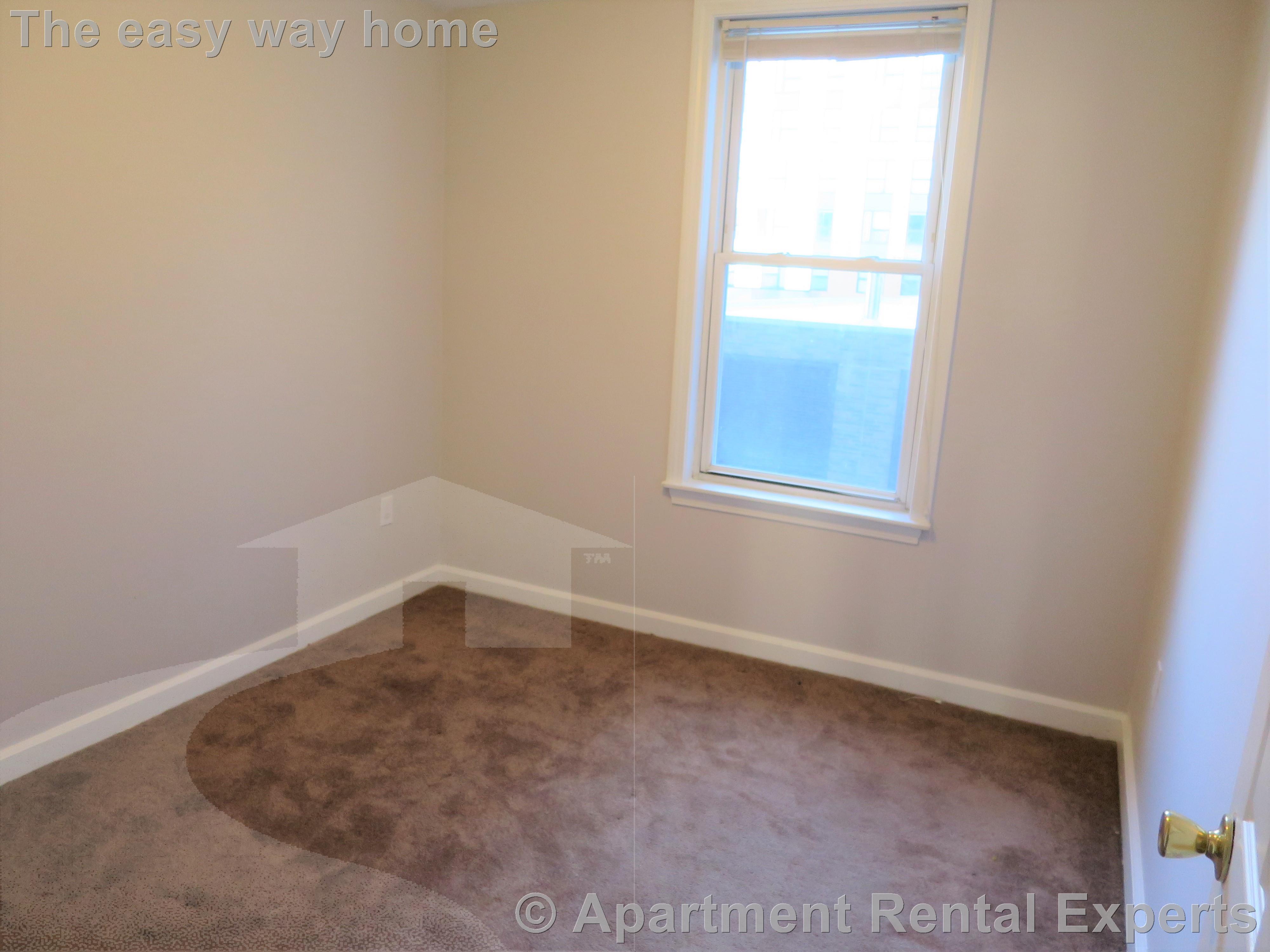 4 Douglass St, Central Square