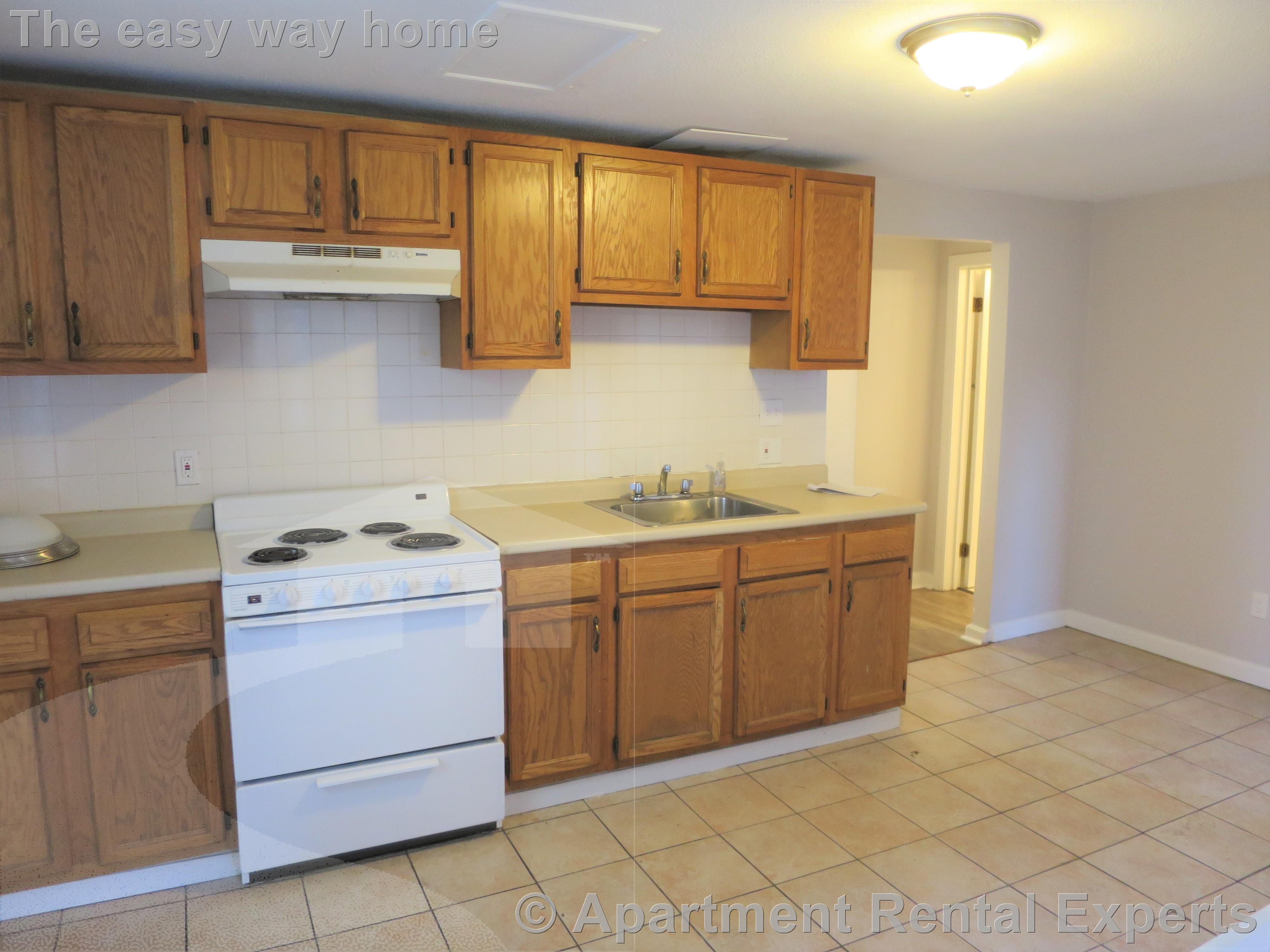 4 Douglass St, Central Square