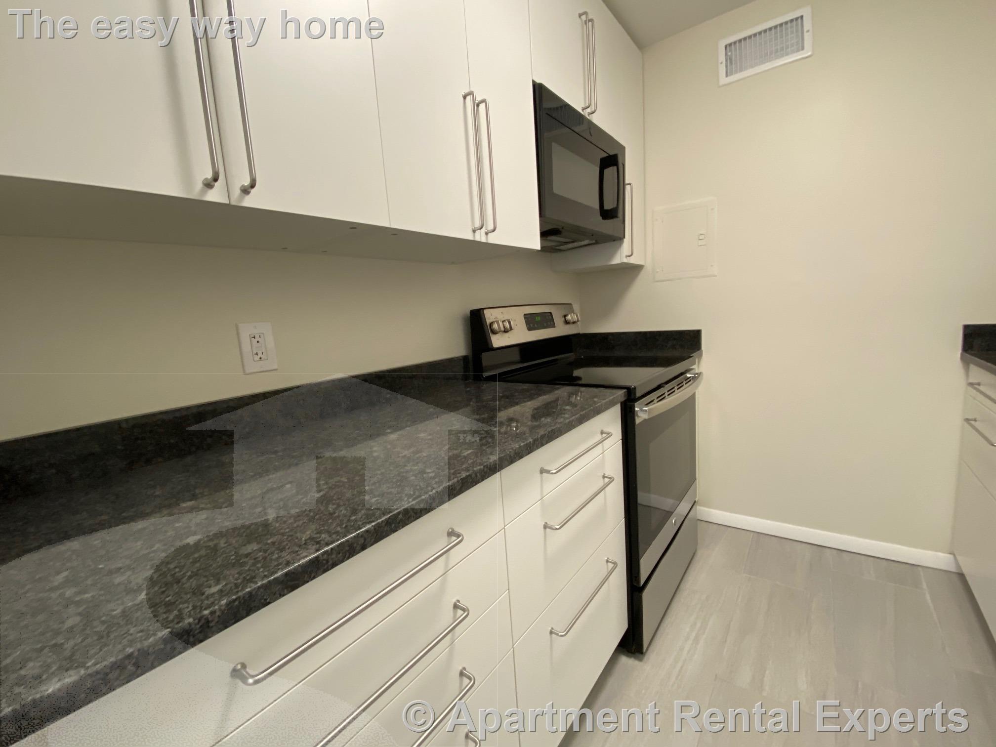 1105 Massachusetts Ave, Harvard Square