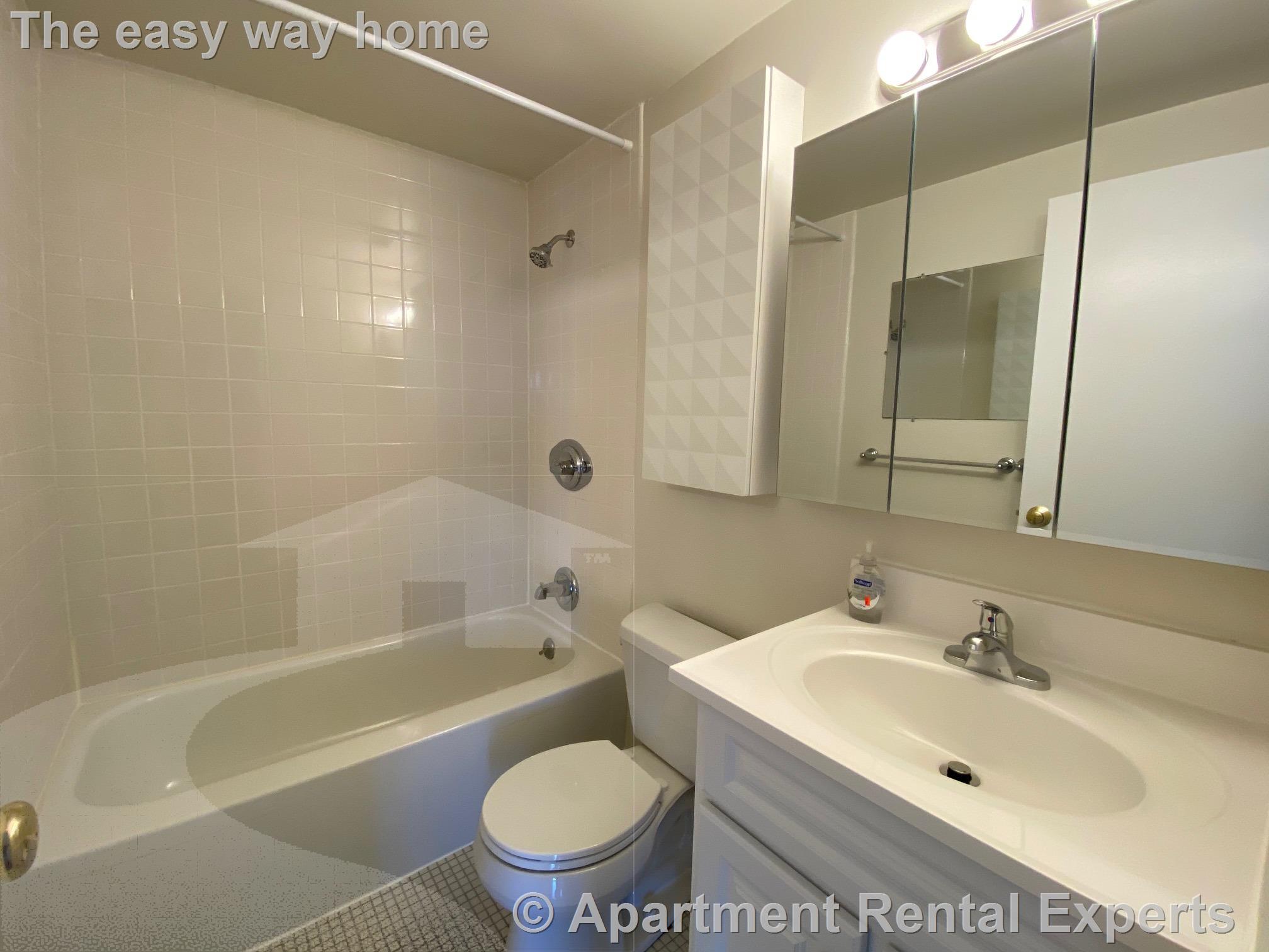 1105 Massachusetts Ave, Harvard Square