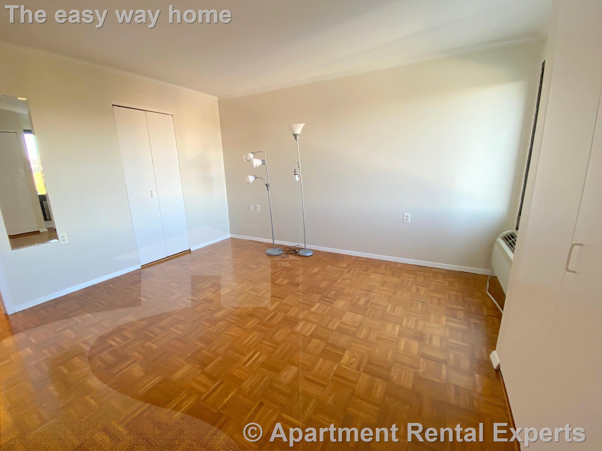 1105 Massachusetts Ave, Harvard Square