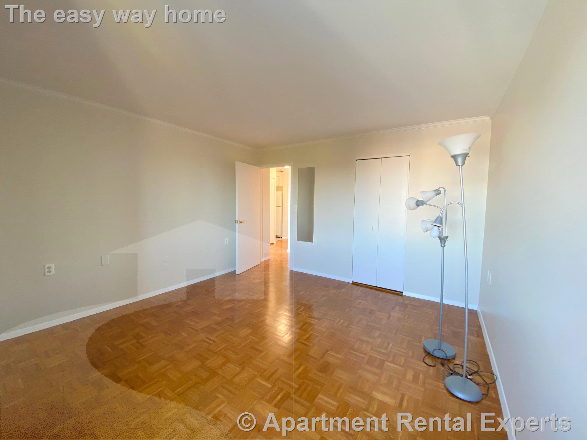 1105 Massachusetts Ave, Harvard Square