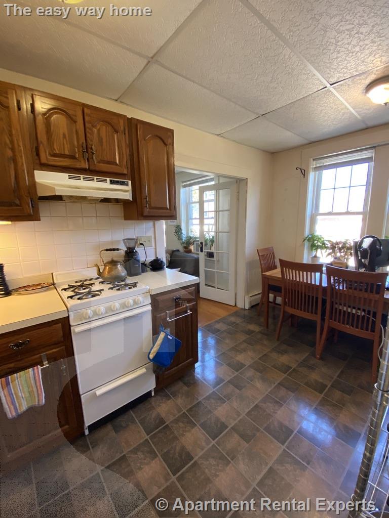 36 College Ave, Davis Square