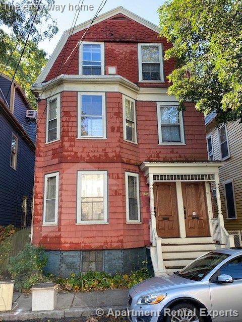 62 Eustis St, Harvard Square