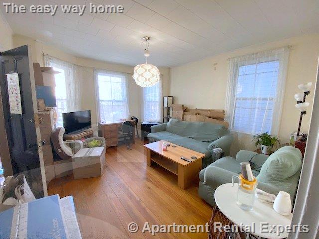 62 Eustis St, Harvard Square