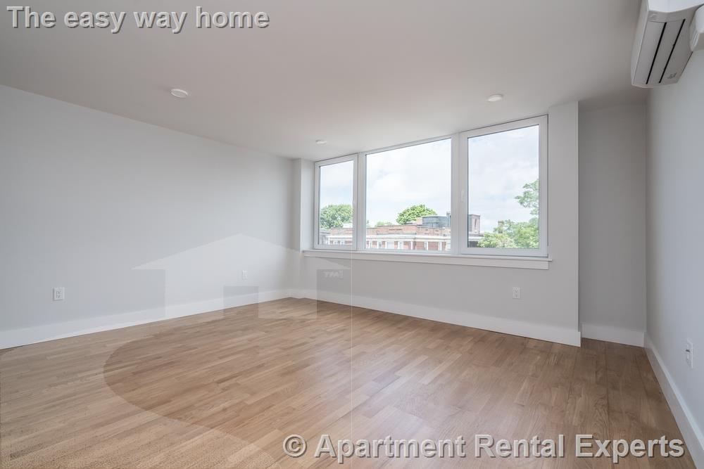 334 Harvard St, Harvard Square