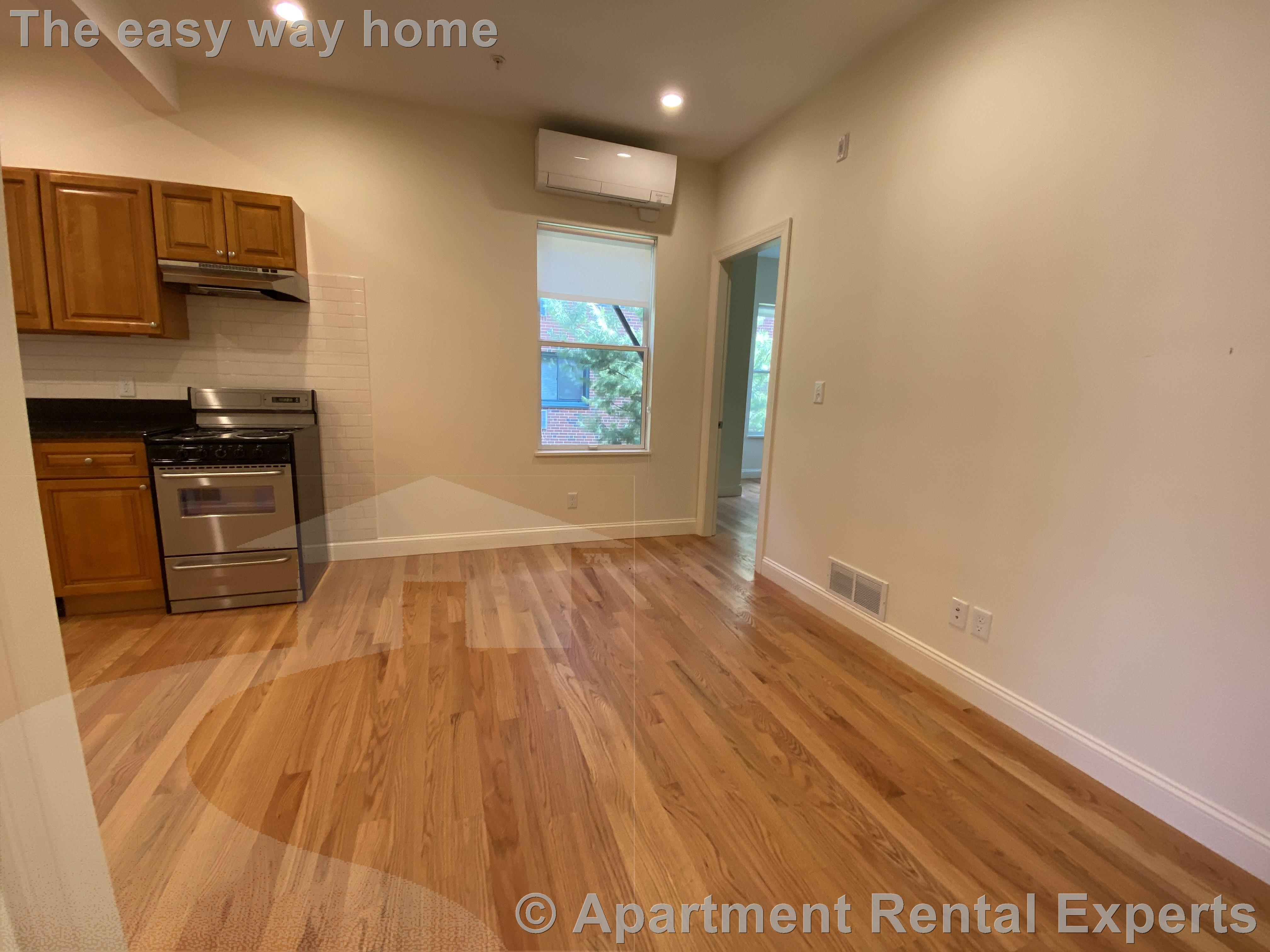 379 Harvard St, Harvard Square