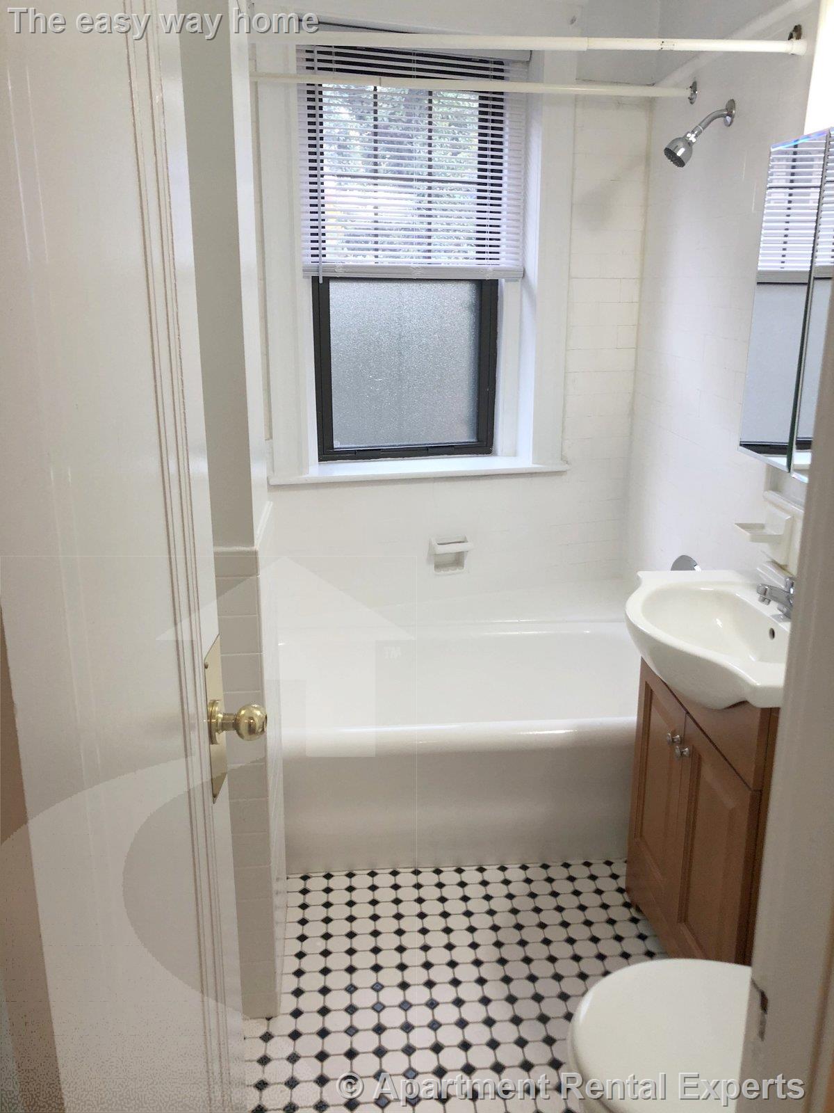 1558 Massachusetts Ave, Harvard Square