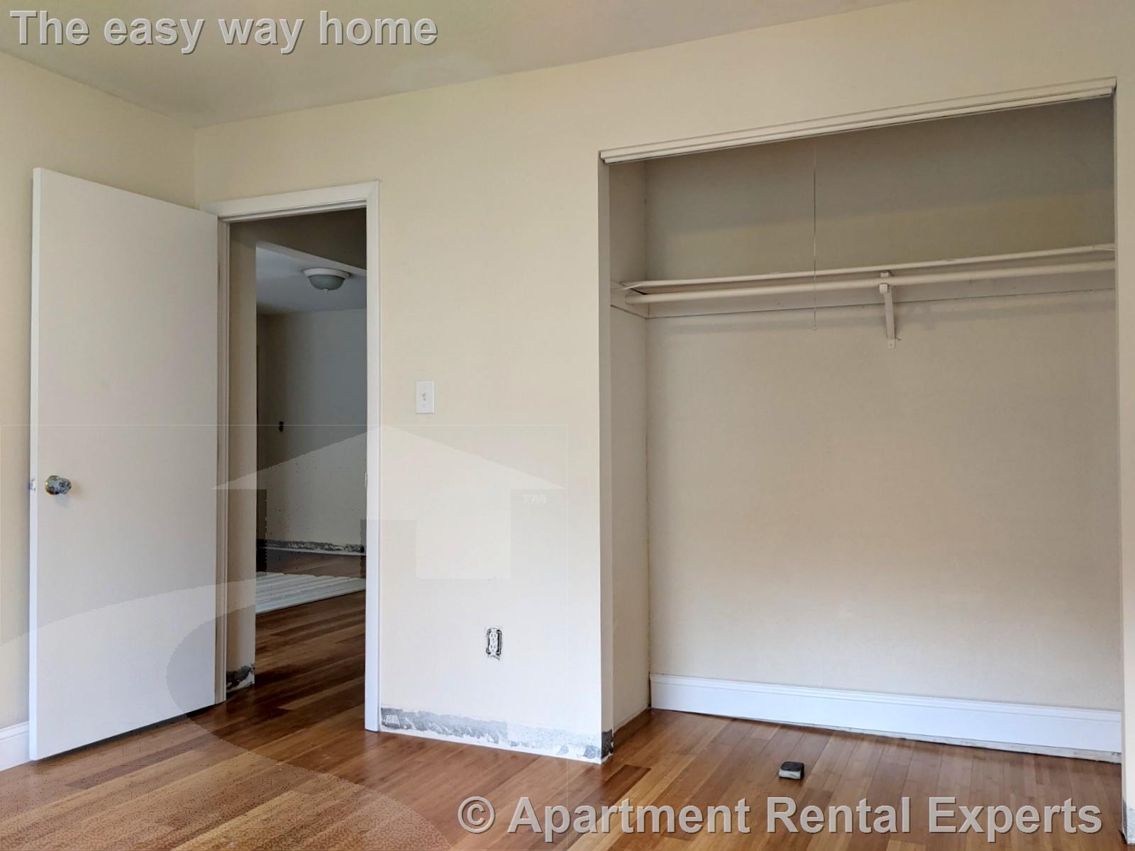 12 Cameron Ave, Davis Square