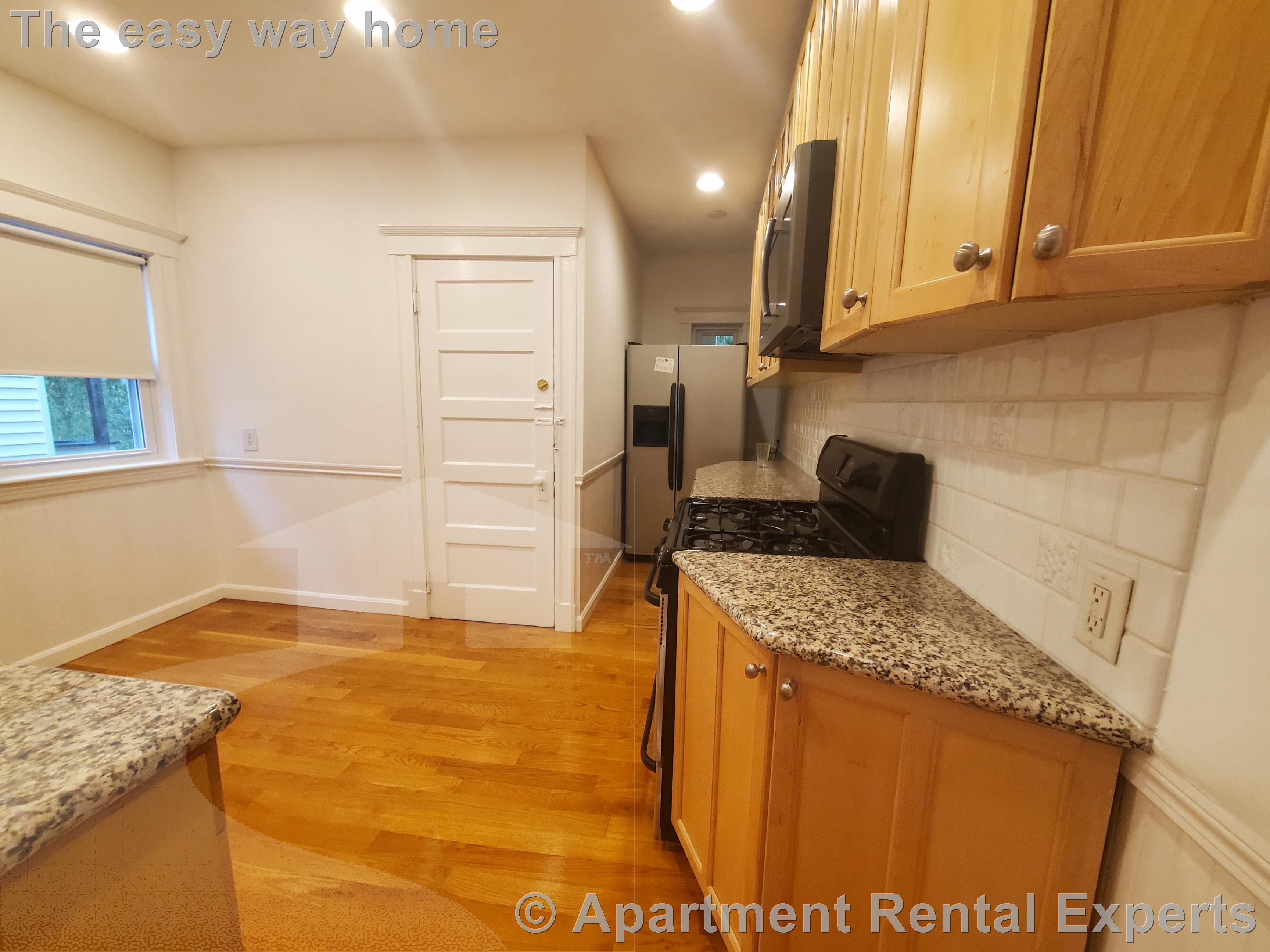 292 Boston Ave, Tufts