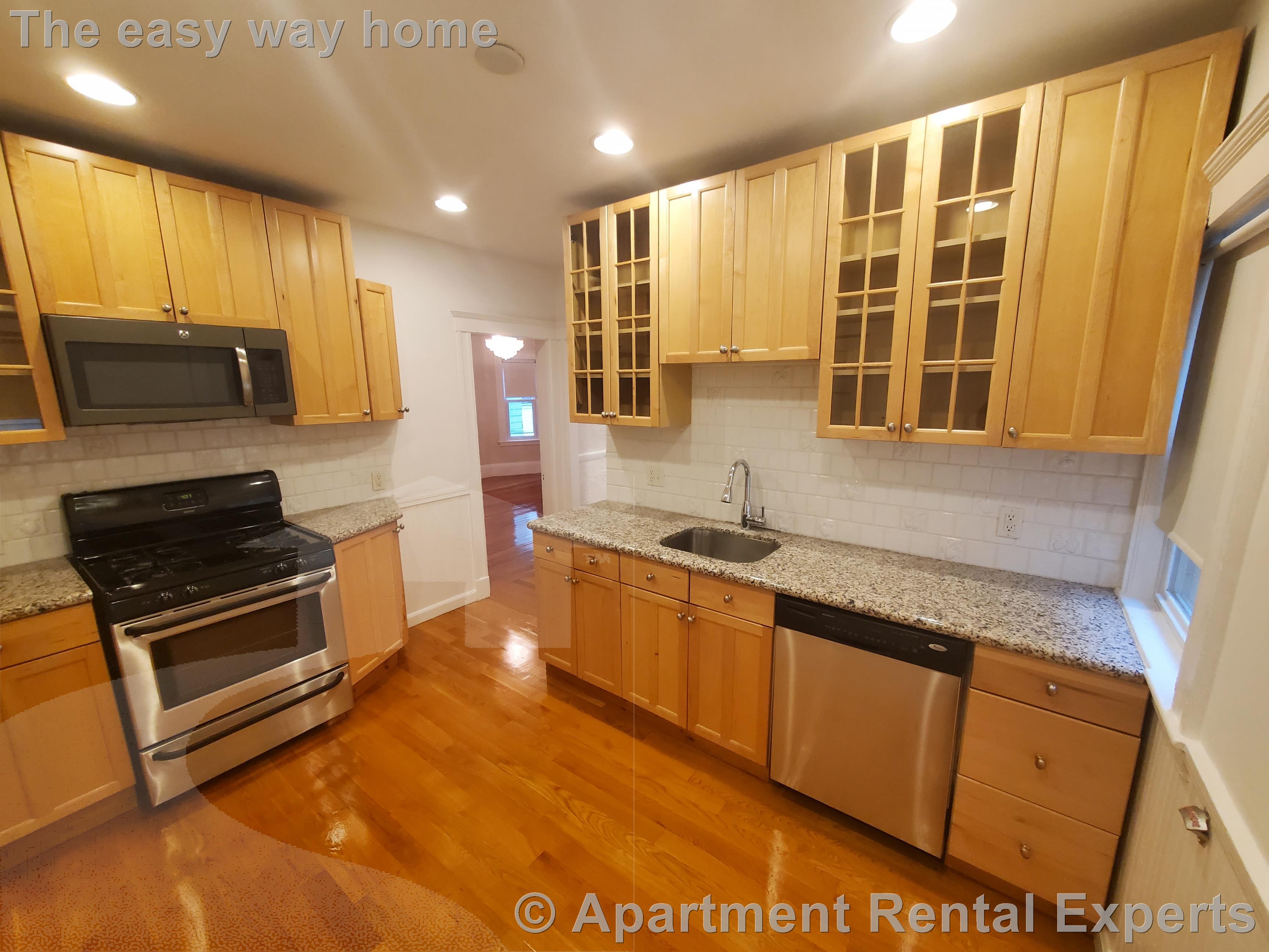 292 Boston Ave, Tufts