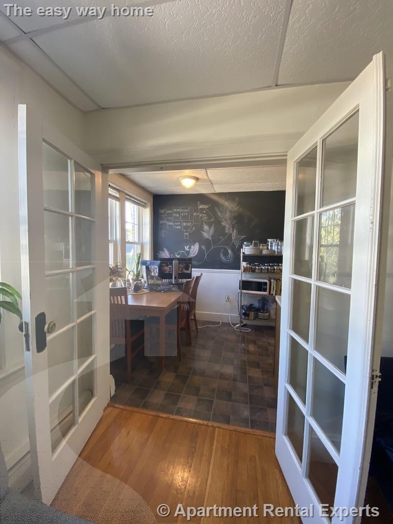 36 College Ave, Davis Square