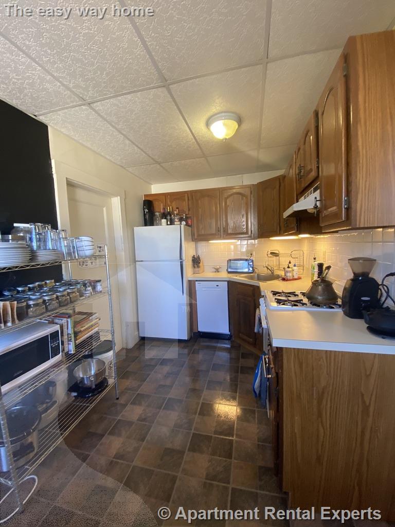 36 College Ave, Davis Square