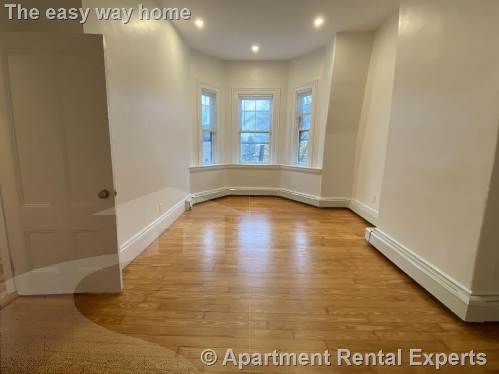 194 Central St, Winter Hill