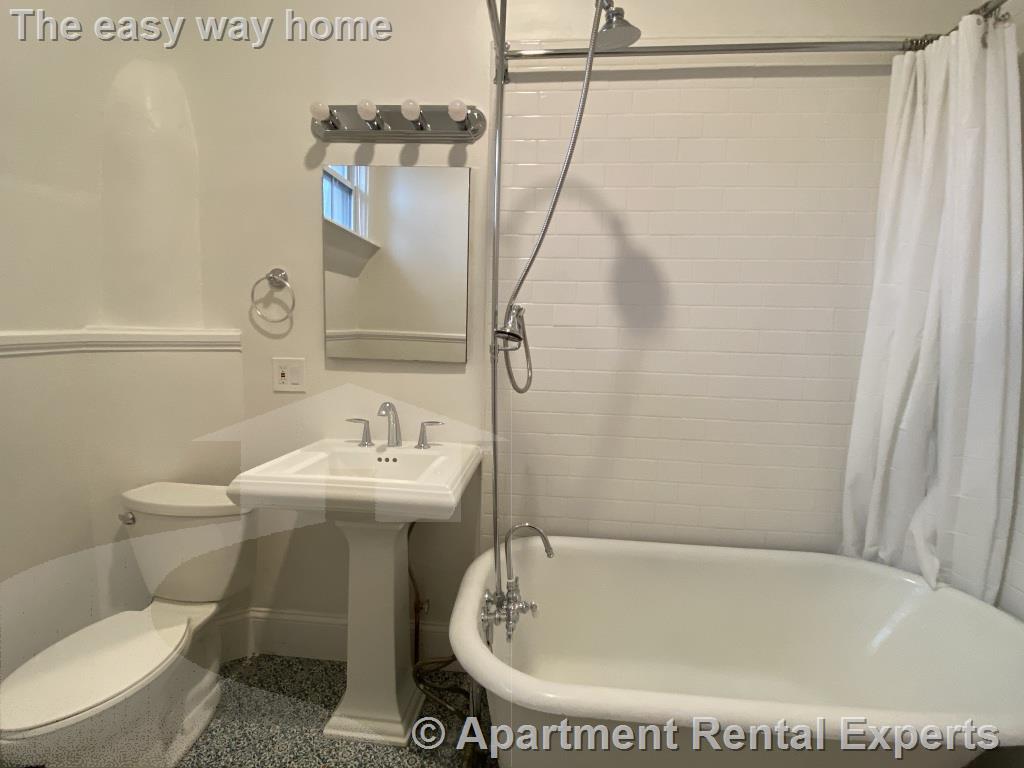 194 Central St, Winter Hill