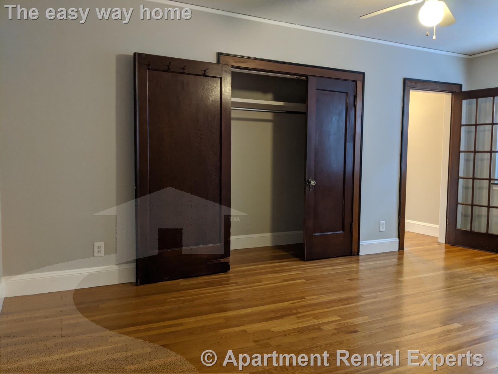 119 College Ave, Davis Square