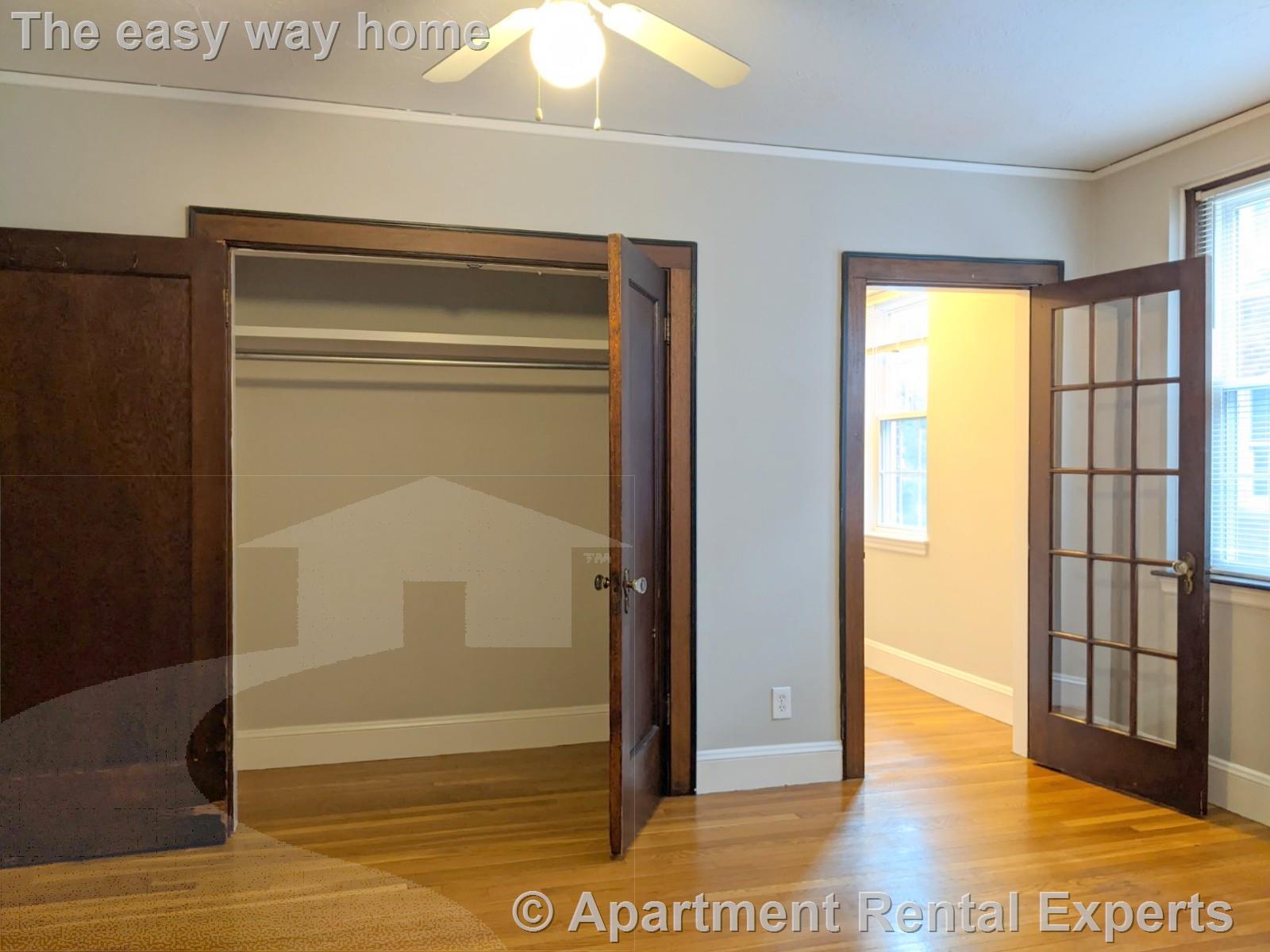 119 College Ave, Davis Square